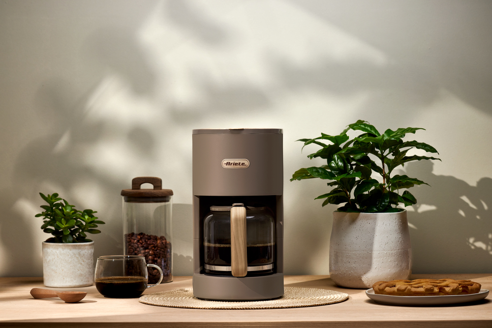 drip coffee caffè americano breakfast wood